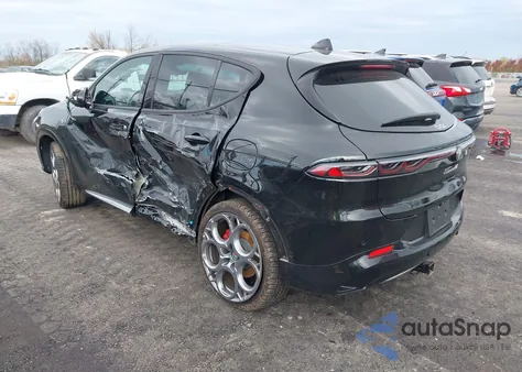 2024 Alfa Romeo Tonale Ti Eawd из США, поврежденный, VIN ZASPATCW2R3038911